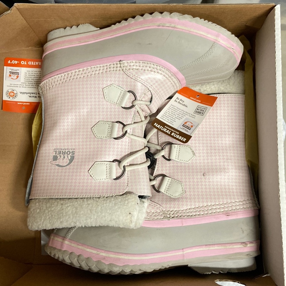 Girls sorel snow boots